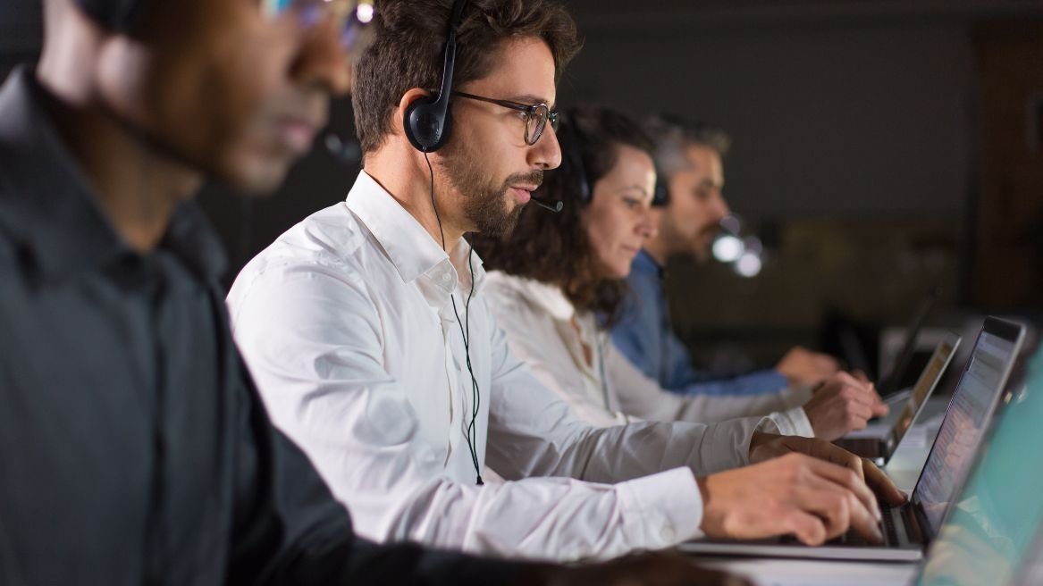 Why Traditional Knowledge Bases Fail Enterprise Support Teams